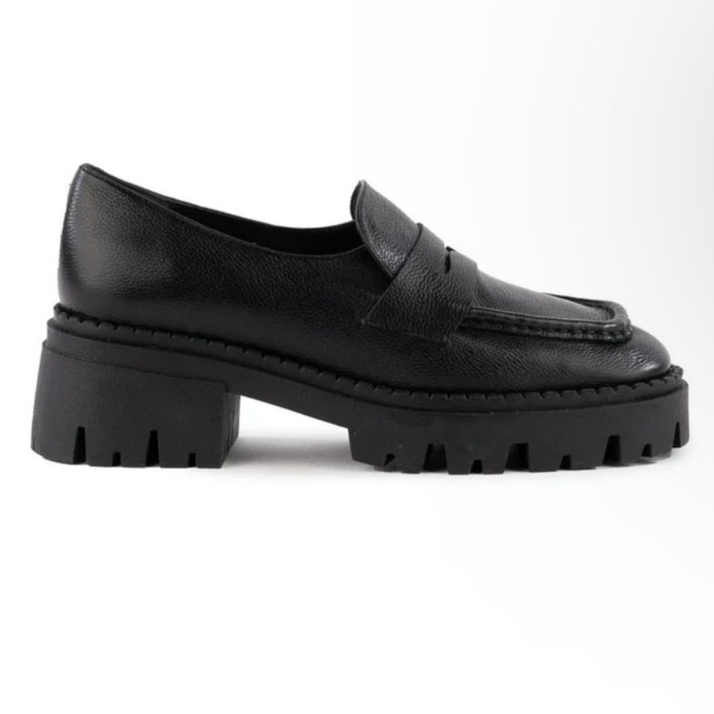 Seychelles Black Chunky Sole Loafers Flats